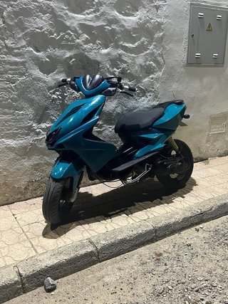 Yamaha Aerox Scooter Negro/Naranja