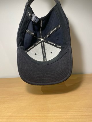 Gorra Jordan visera plana negra nueva