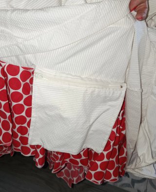 Traje Flamenca Blanco con flecos rojos