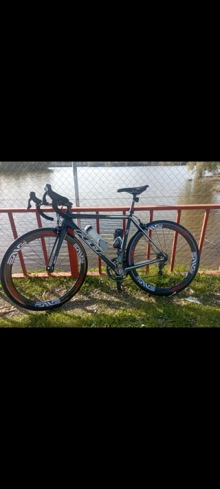 Bicicleta de carretera Felt