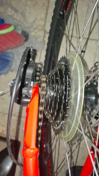 Bicicleta GT Agressor Roja talla M