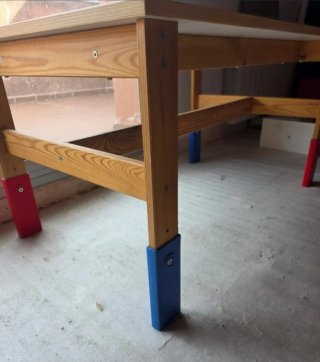 Mesa infantil para juegos