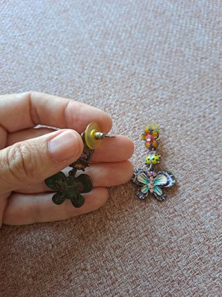 Pendientes mariposa flor y mariquita