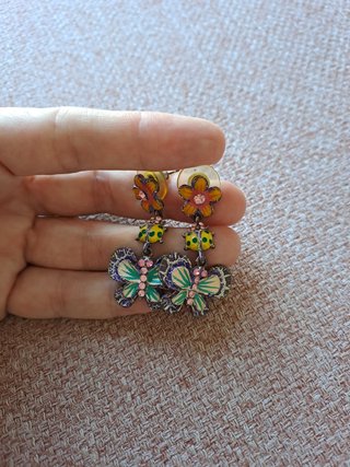 Pendientes mariposa flor y mariquita