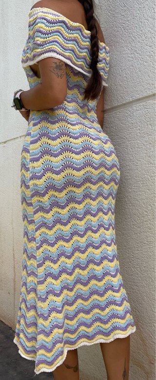 Vestido crochet midi ondas