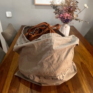 Bolso bombonera Uterqüe cuero marrón
