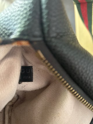 Riñonera Gucci Piel Negra