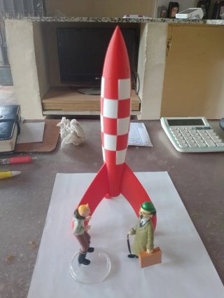 Figuras Tintín y cohete rojo