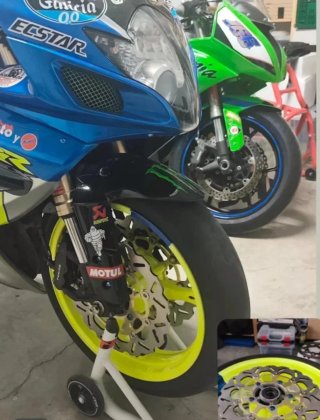 Suzuki GSXR 600 K7 Azul/Plata