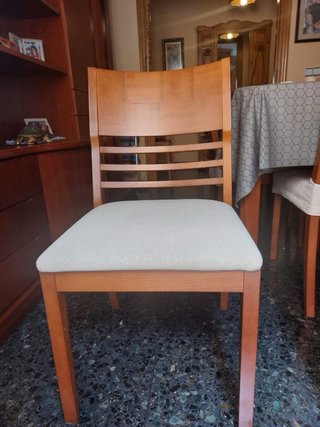 Mesa de comedor y 6 sillas