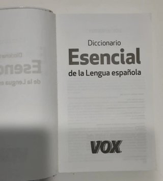 Diccionario de lengua española esencial