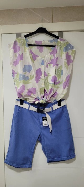 Conjunto Verano Top Flores y Pantalón Corto
