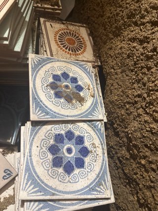 Azulejos antiguos decorados