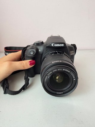 Canon EOS 1300D + Objetivo 18-55mm