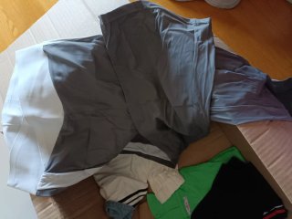 Lote ropa etiquetada