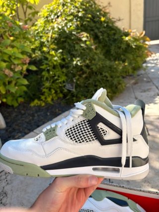Jordan 4 Retro Seafoam Talla 39