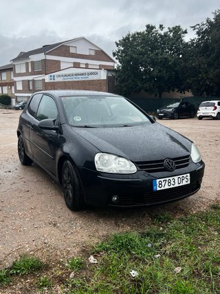 Volkswagen Golf V 1.9 TDI 105 CV | 3P