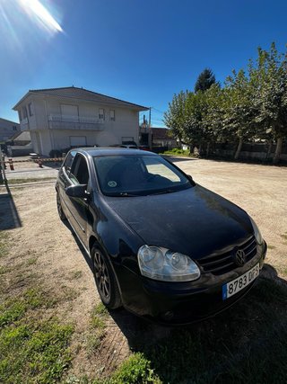 Volkswagen Golf V 1.9 TDI 105 CV | 3P