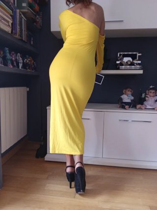 VESTIDO EVENTOS MIDI SIN ESTRENAR
