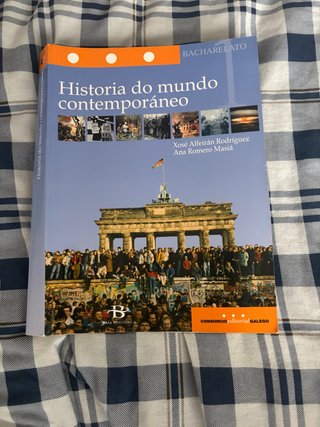 Historia do mundo contemporáneo, primeiro curso...