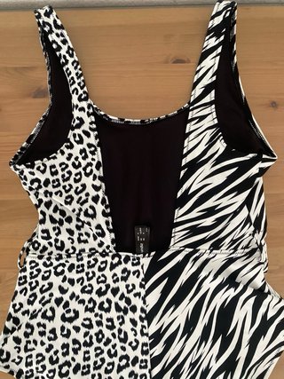 Traje de baño estampado cebra y leopardo