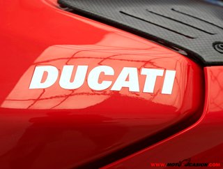 DUCATI PANIGALE V4