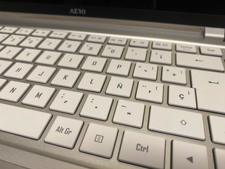 Gigabyte Aero 14 OLED