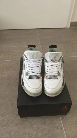 Jordan 4 Retro Seafoam Talla 44
