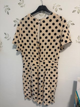 Mono corto Zara lunares beige y negro Talla S
