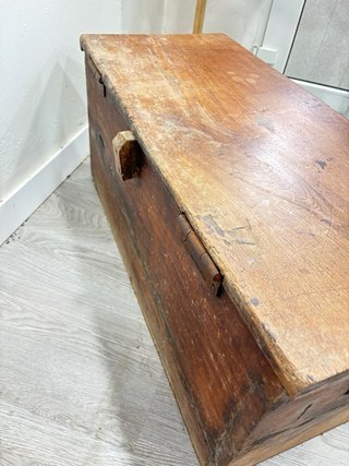 Arcón rústico de madera