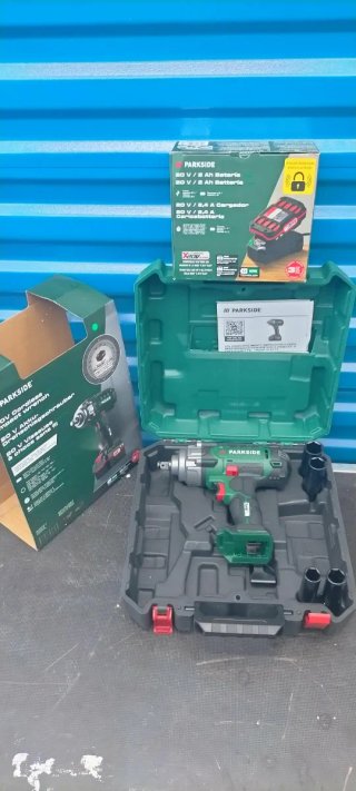 Llave de impacto Parkside 20V 400Nm