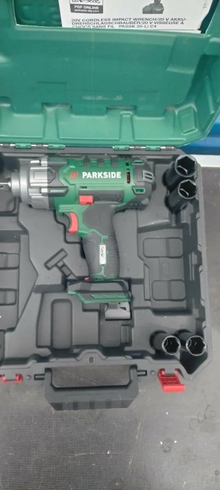 Llave de impacto Parkside 20V 400Nm