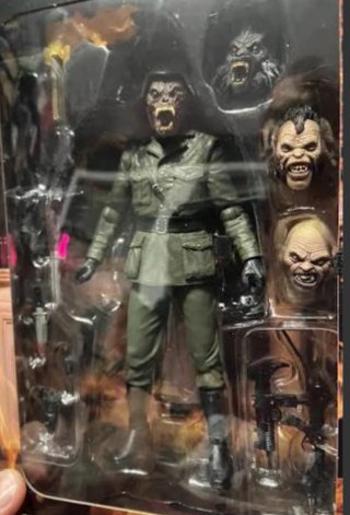 Figura NECA Hombre Lobo en Londres
