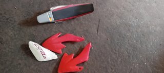 Carcasas Pit Bike Honda Rojas y Blancas