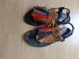 Sandalias Bimba y Lola Piel Tiras Multicolor