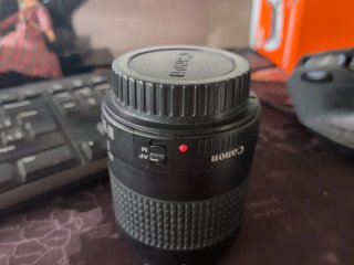 Objetivo Canon Made in Japan