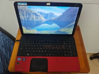 Portátil Barato Toshiba 15,6" | i3 • 8GB RAM • 500
