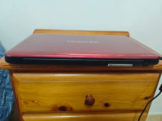 Portátil Barato Toshiba 15,6" | i3 • 8GB RAM • 500