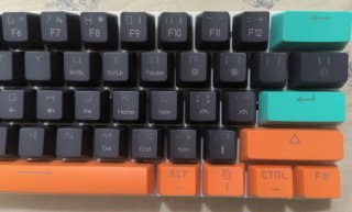Teclado mecánico retroiluminado