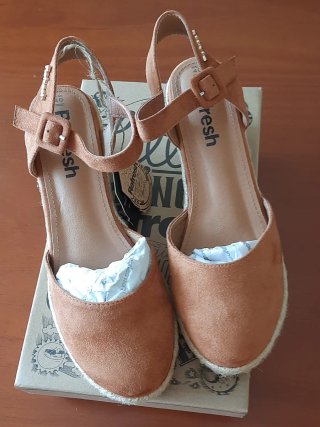 Cuñas Refresh Camel Talla 40