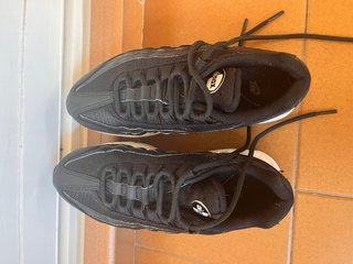 Nike Air Max 95 Negras y Blancas