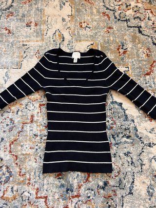 Jersey H&M Rayas Negras y Blancas Talla XS