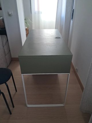 Mesa de estudio verde y blanca Medidas