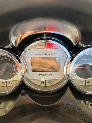 Peugeot Satelis 125cc Plata