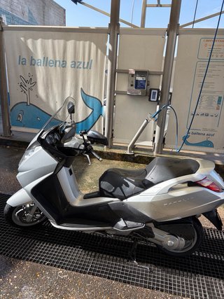 Peugeot Satelis 125cc Plata