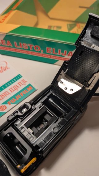 Fuji DL-500 WIDE Mini probada con carrete