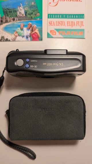 Fuji DL-500 WIDE Mini probada con carrete