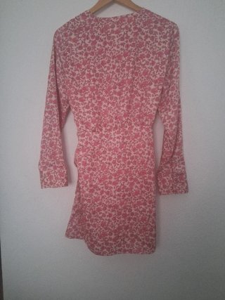 Vestido Mango floral rosa