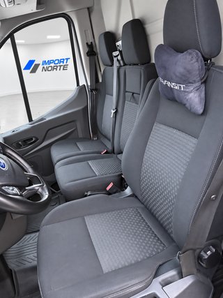 Ford Transit 2023 L2H2 GARANTIA HASTA 3 AÑOS