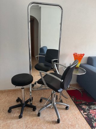 Set Peluquería: Sillón y Taburete Cromado